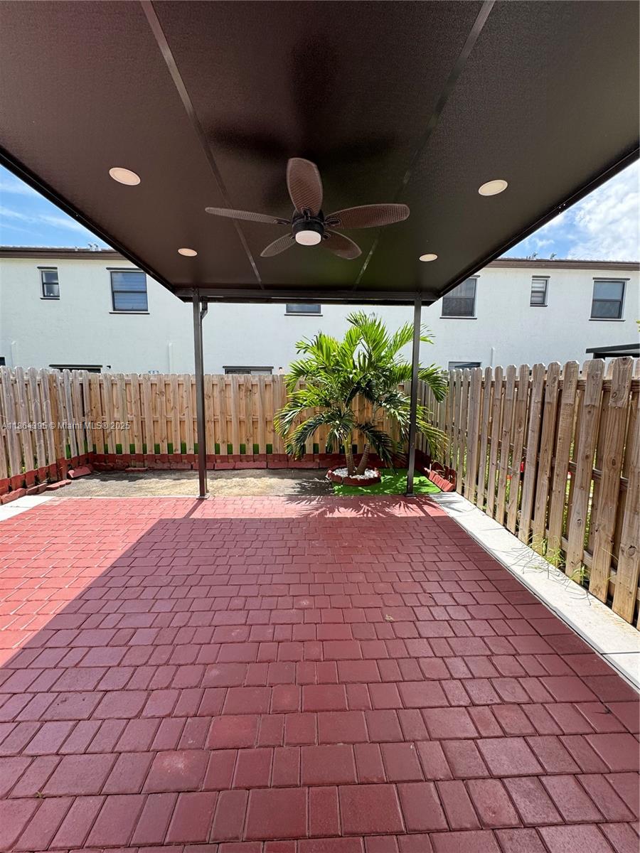 KENDALL ASSEEMBLAGE SOUTH - Residential