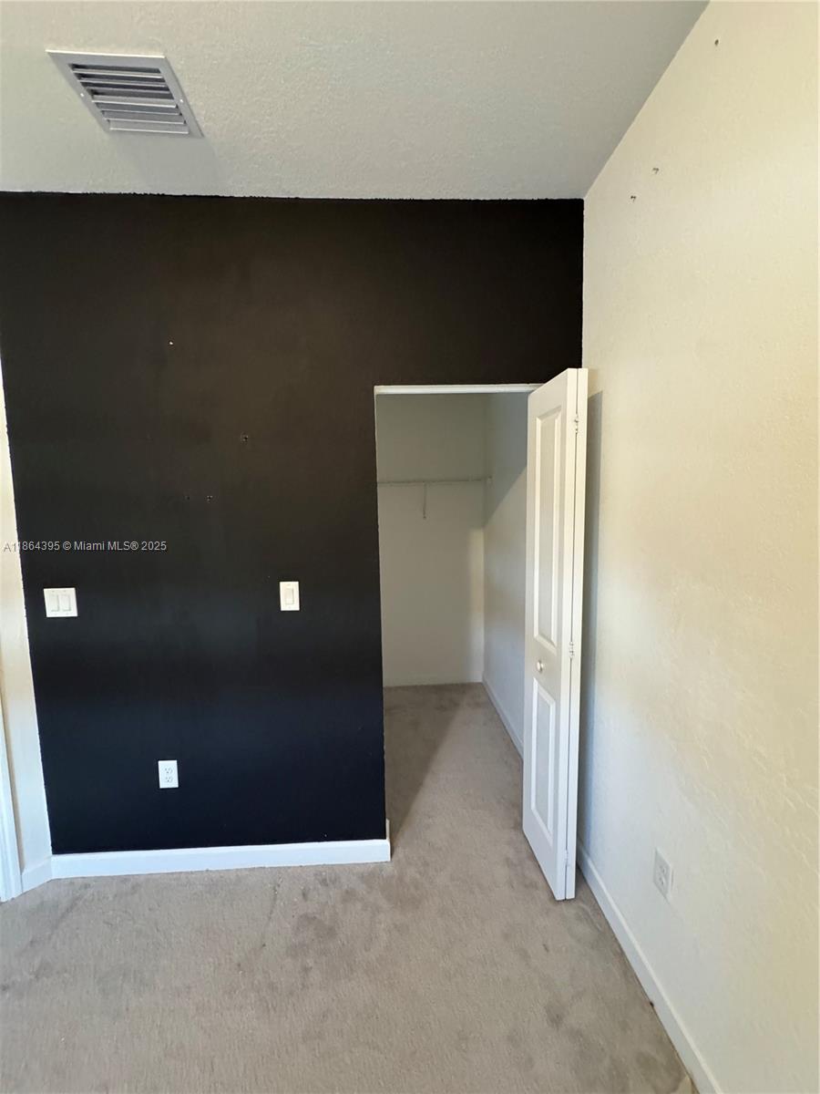 KENDALL ASSEEMBLAGE SOUTH - Residential