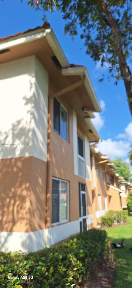 704 NW 92nd Ave 704