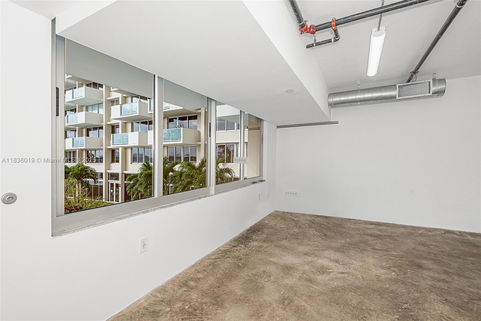 1200 West Ave CU-6
