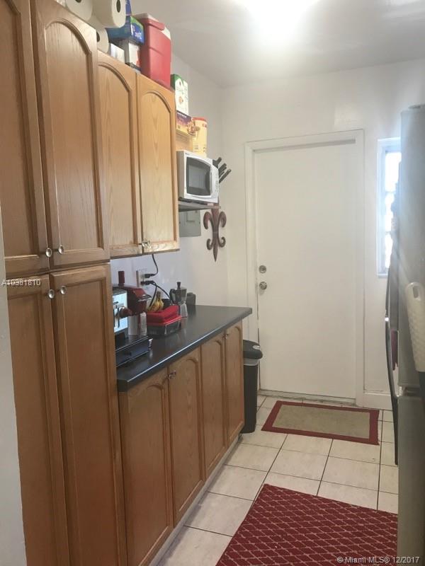 CORAL GARDENS CONDO - Residential Lease