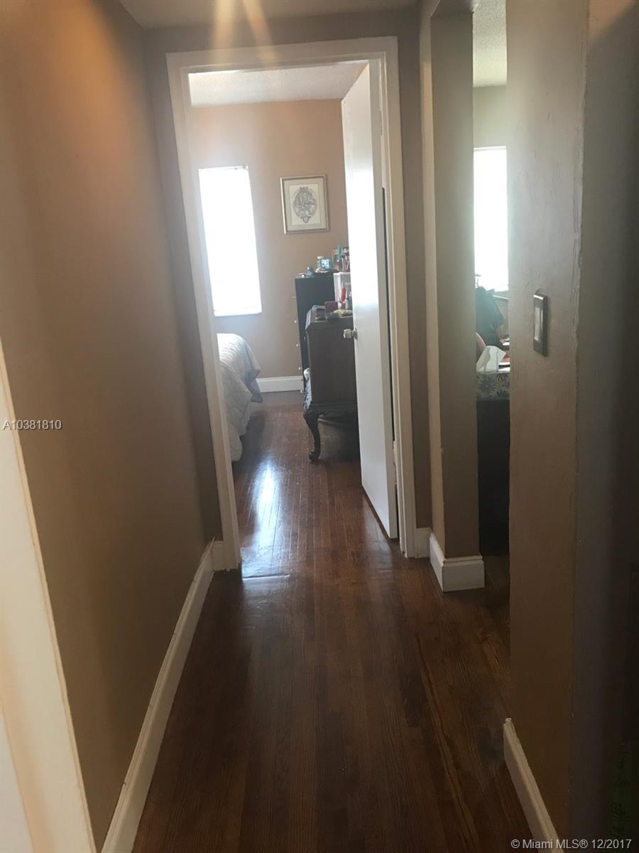 CORAL GARDENS CONDO - Residential Lease