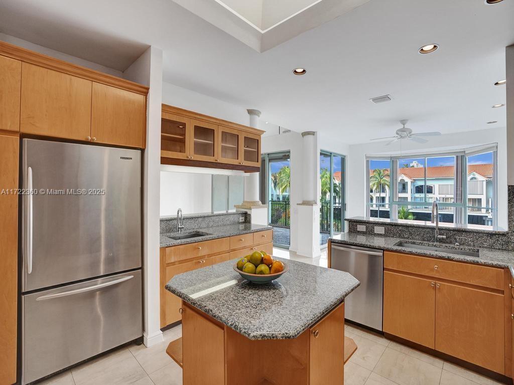 SWAN LAKE - Residential Lease