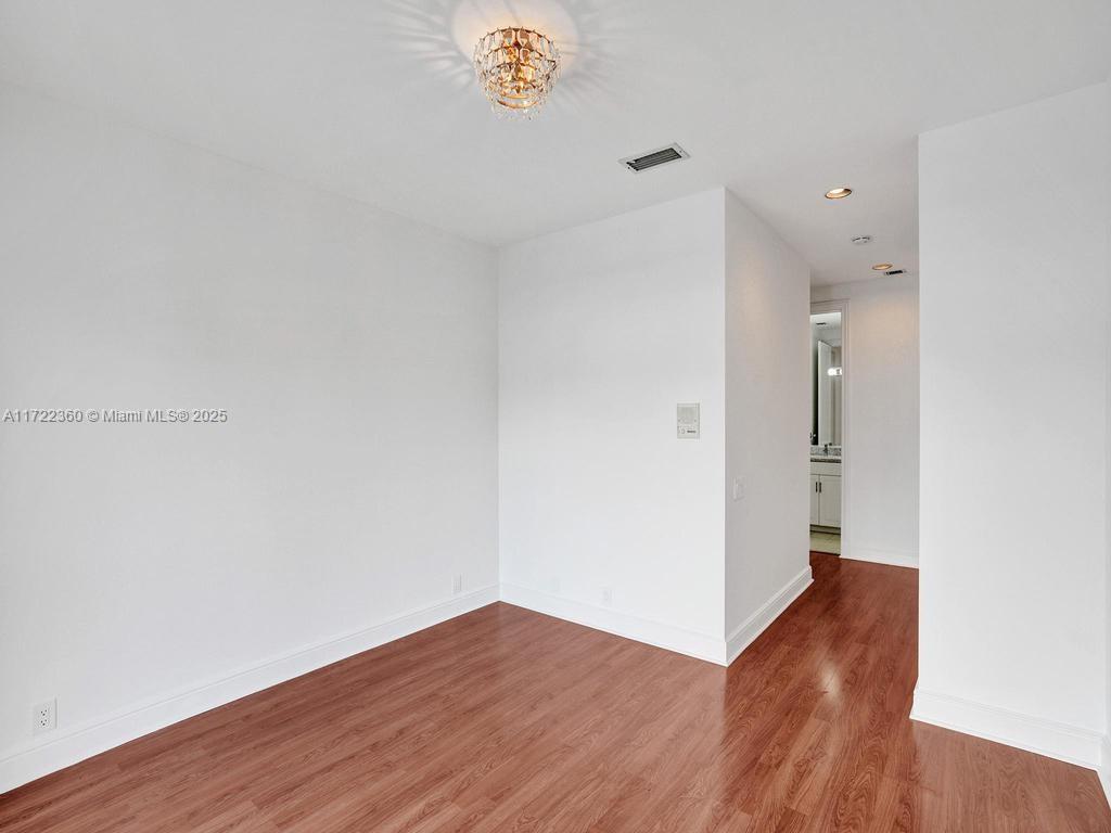 SWAN LAKE - Residential Lease