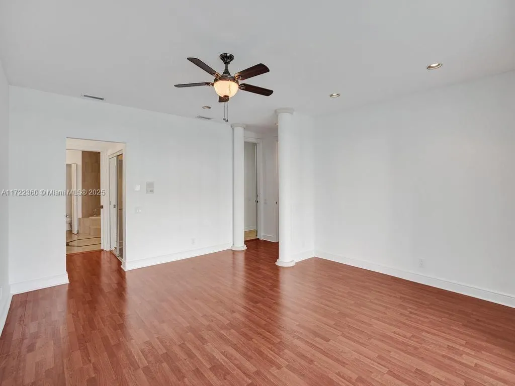 Pinecrest, Florida 33156, United States, 3 Bedrooms Bedrooms, ,4 BathroomsBathrooms,Residential,Active,20144