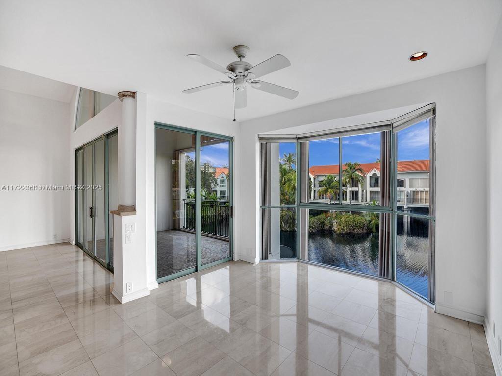 SWAN LAKE - Residential Lease