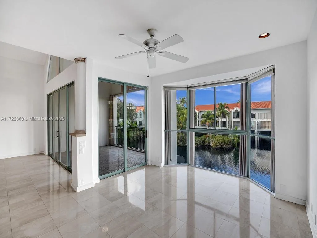 Pinecrest, Florida 33156, United States, 3 Bedrooms Bedrooms, ,4 BathroomsBathrooms,Residential,Active,20144