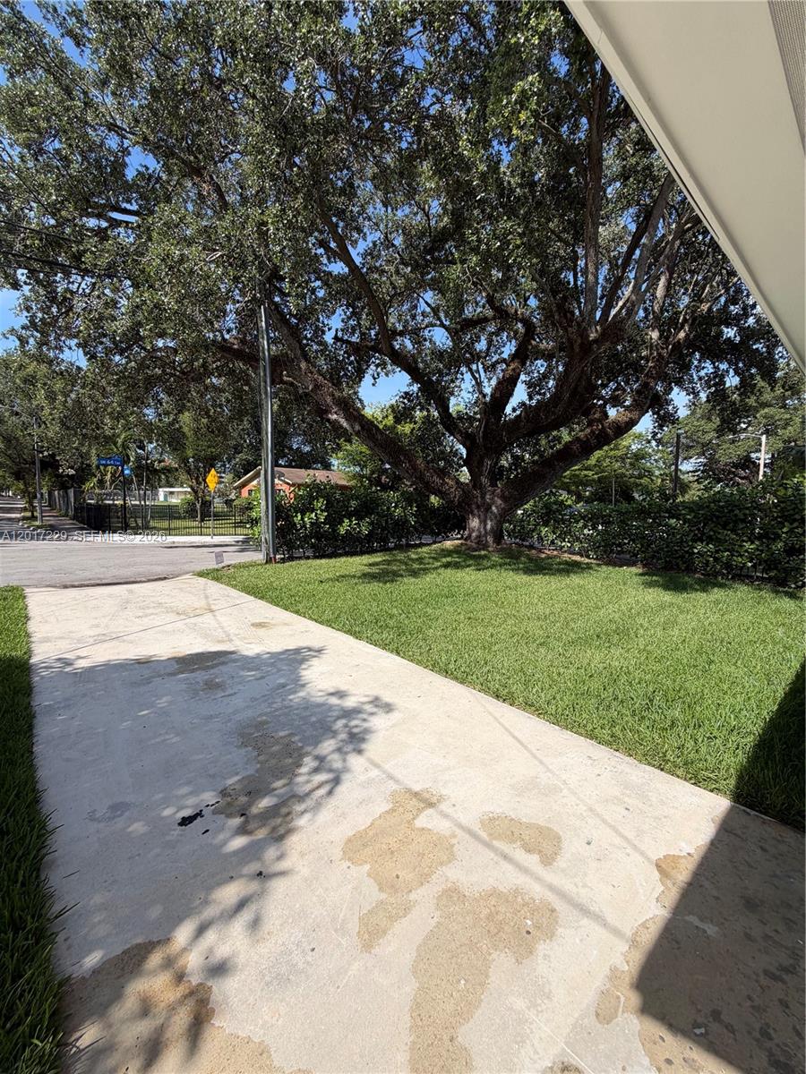 6091 SW 64th Ter 0
