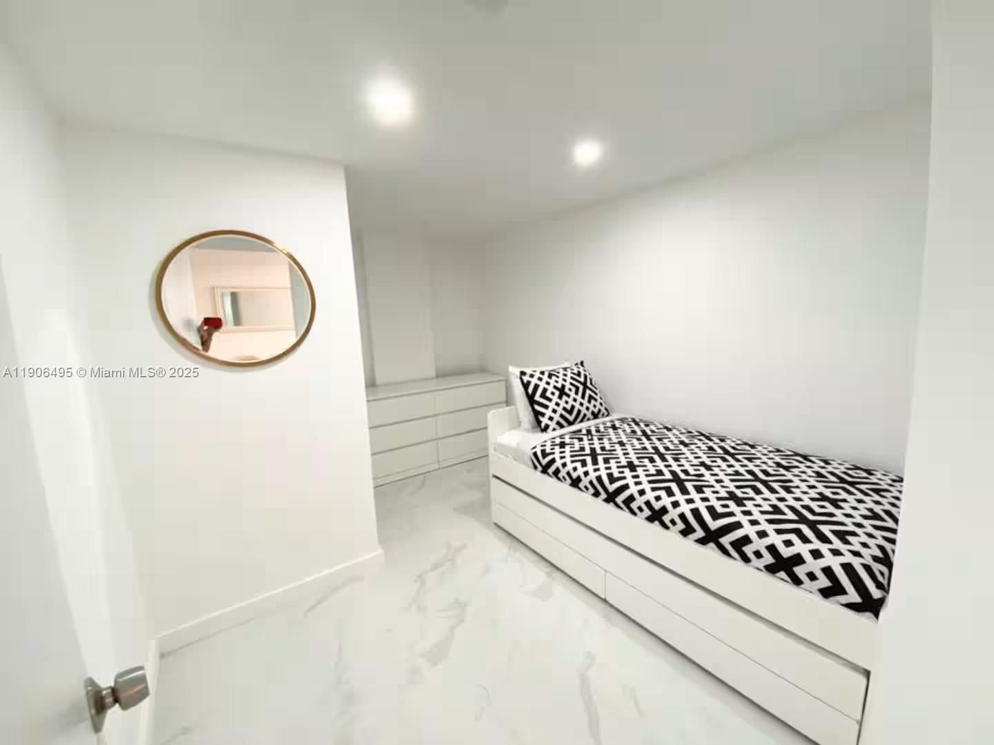 OCEAN RESERVE CONDO - Residential