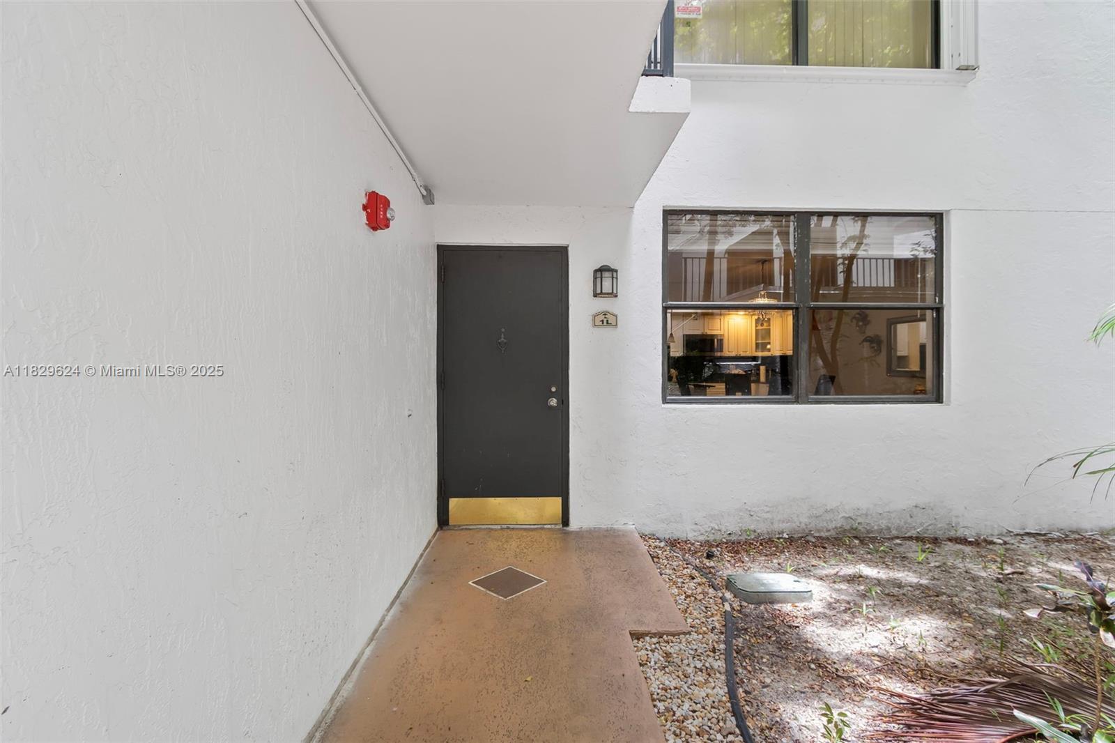 SOUTHVIEW AT AVENTURA CON - Residential