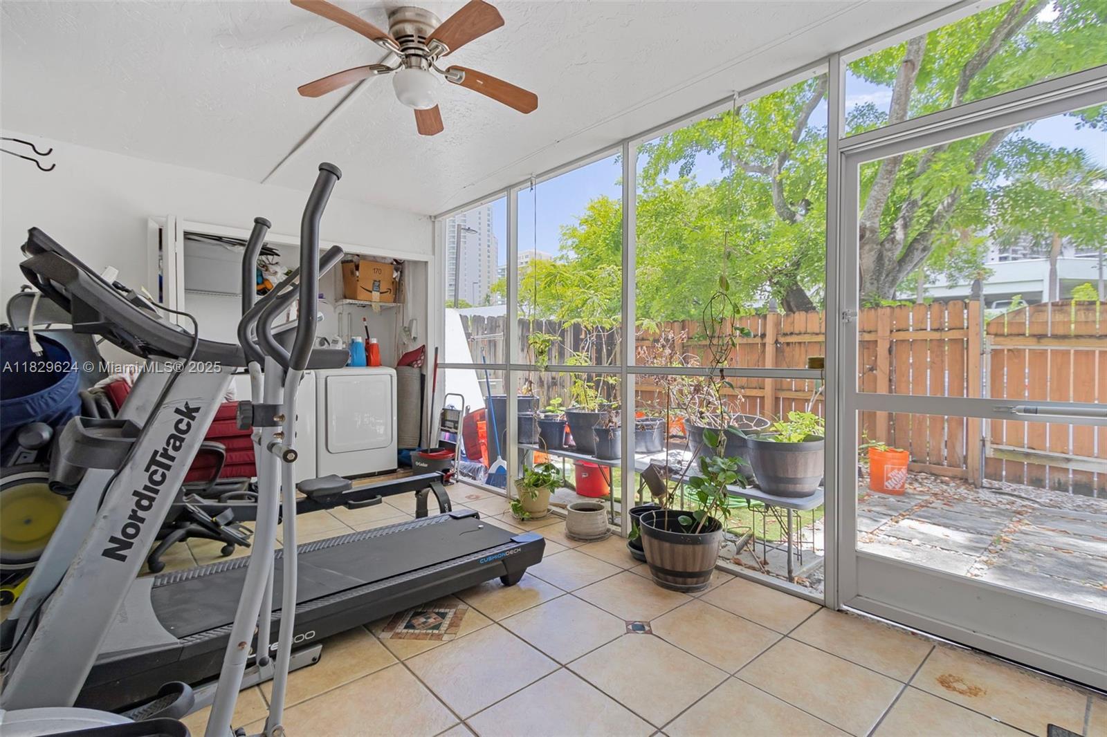 SOUTHVIEW AT AVENTURA CON - Residential