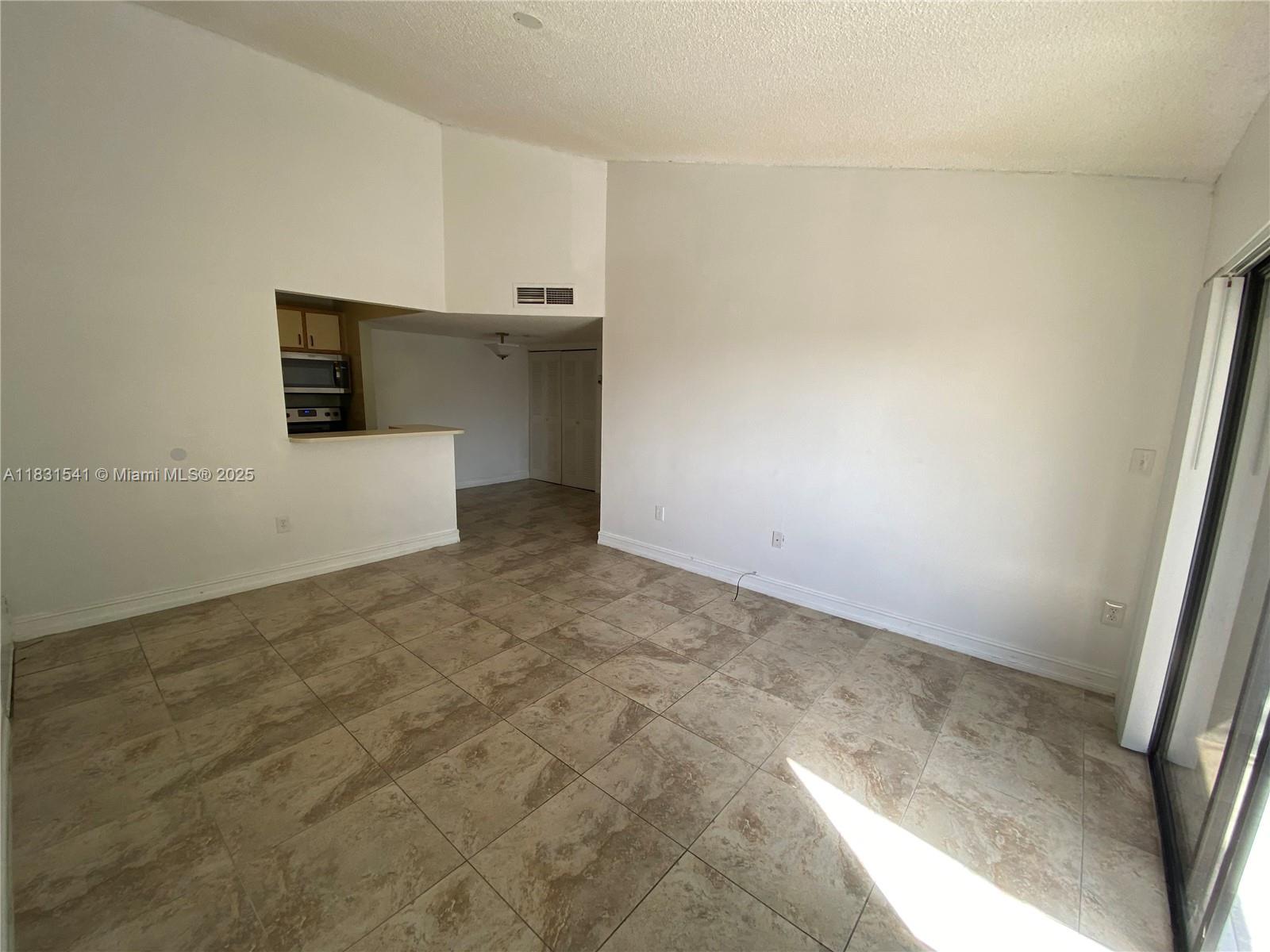 7220 NW 179 ST 302