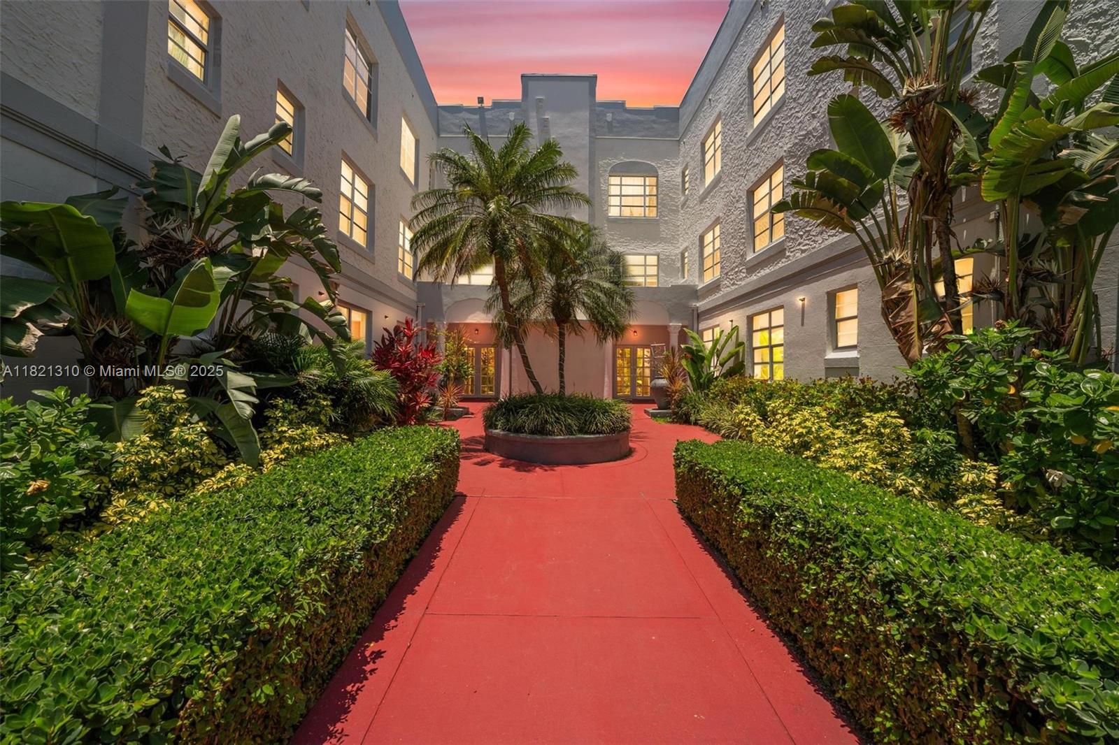 Property for Sale at 1200 Euclid Ave 103, Miami Beach, Miami-Dade County, Florida - Bedrooms: 1 
Bathrooms: 1  - $280,000