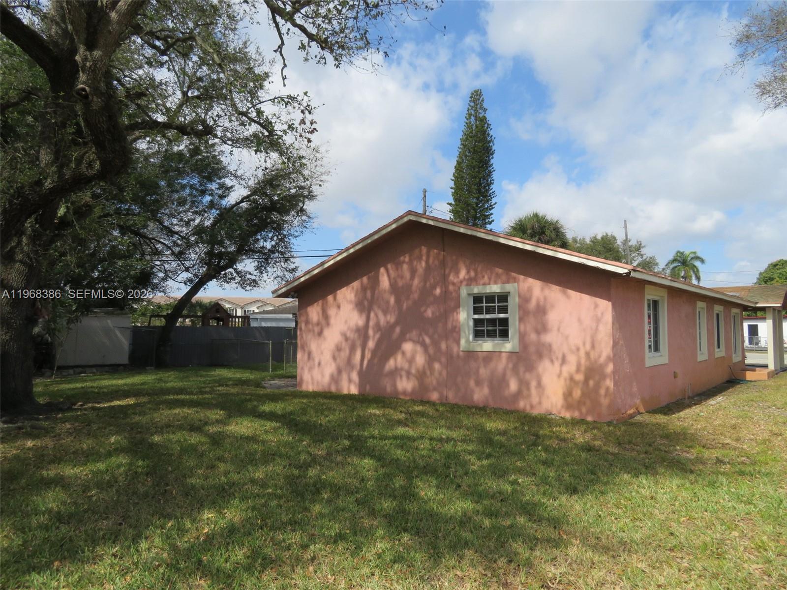 GOLF ESTATES - Residential