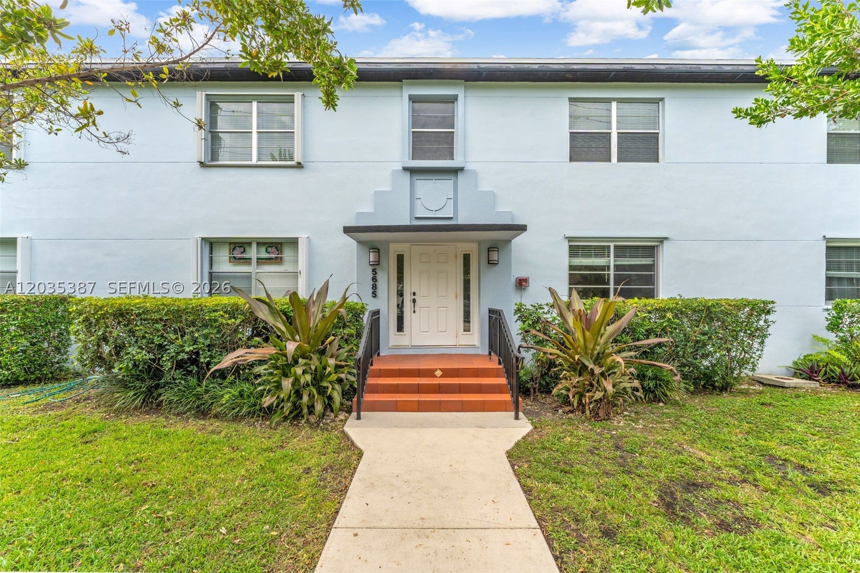 5685 SW 80th St