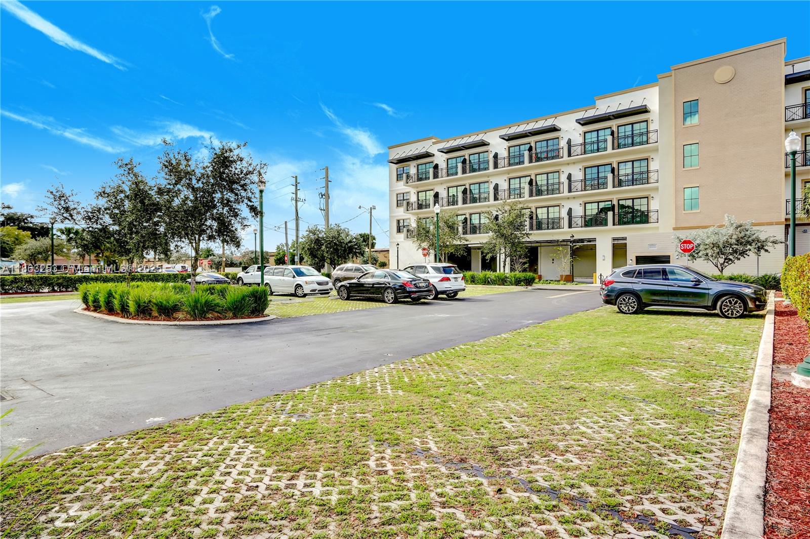 MAIN STREET LOFTS CONDO - Residential Lease