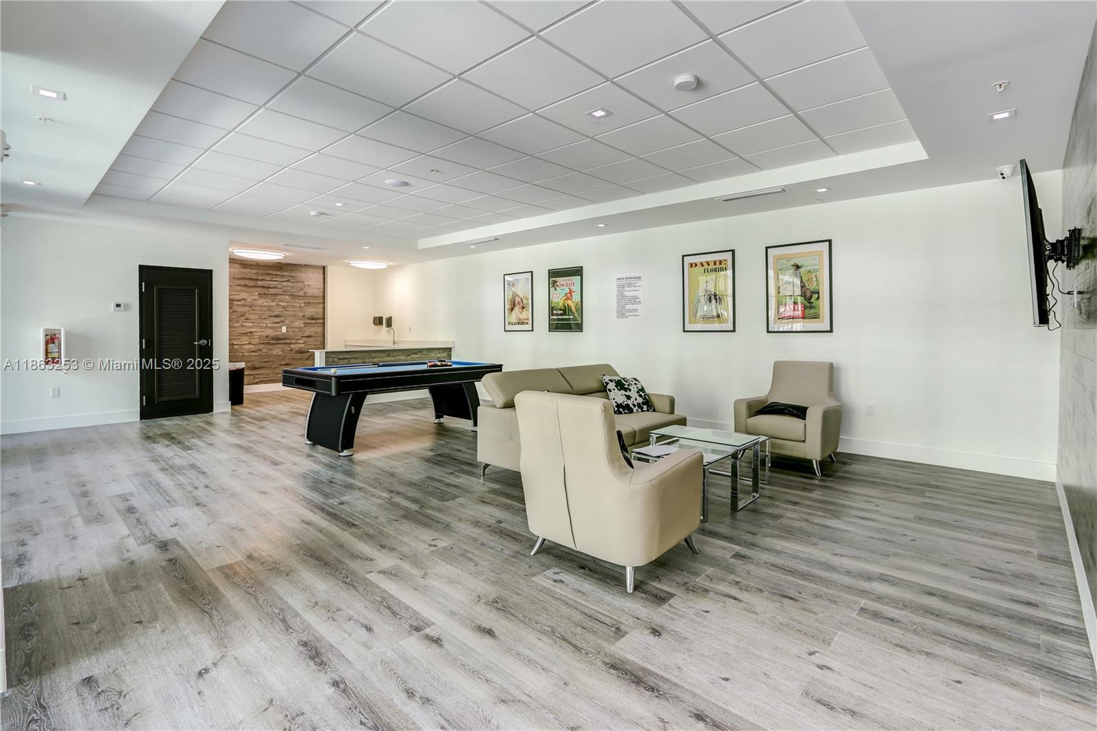 MAIN STREET LOFTS CONDO - Residential Lease