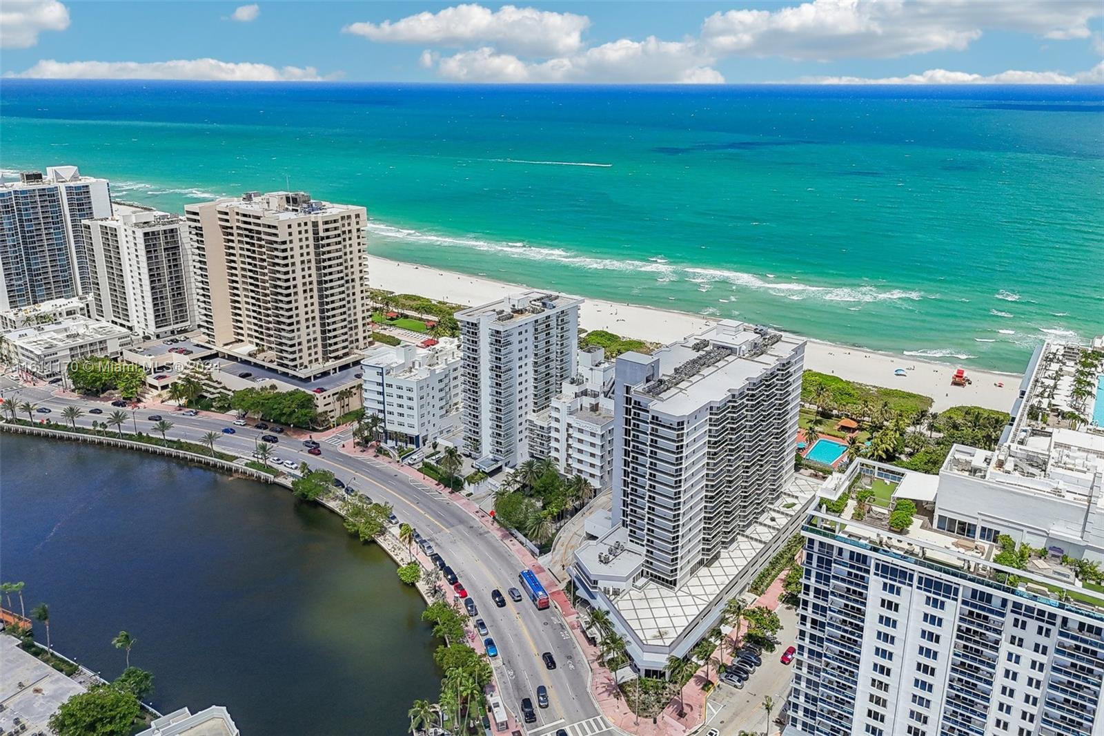 2401 Collins Ave 1011, Miami Beach, Miami-Dade County, Florida - 2 Bedrooms  
2 Bathrooms - 