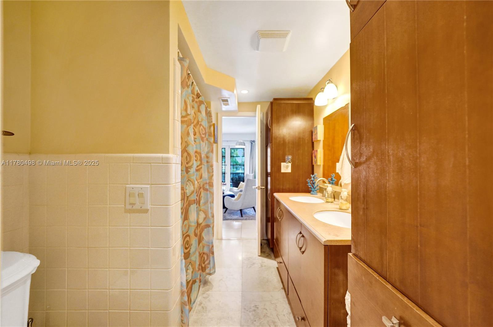 MONTICELLO CONDO - Residential