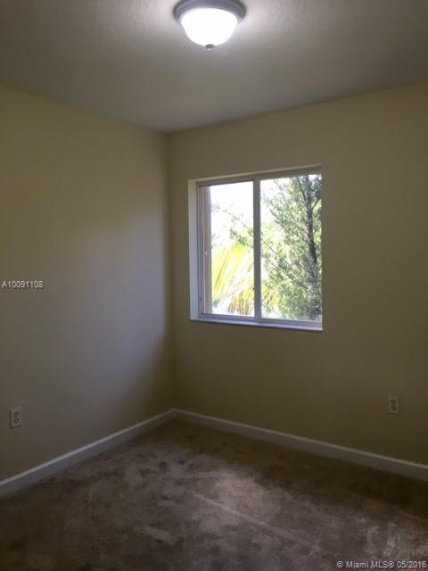 Four Lakes Sec 05 - Residential Lease