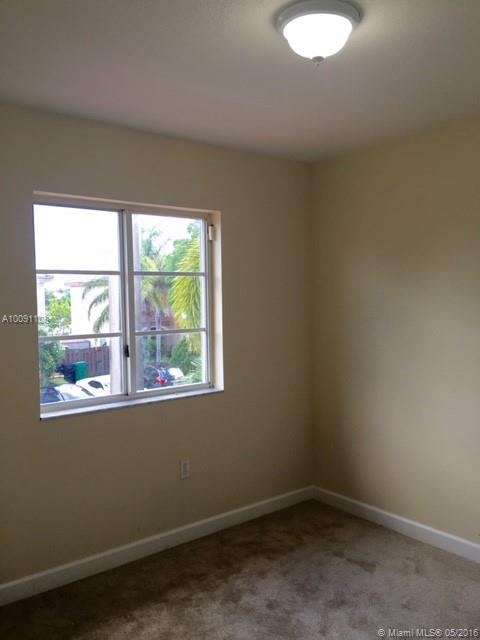 Four Lakes Sec 05 - Residential Lease