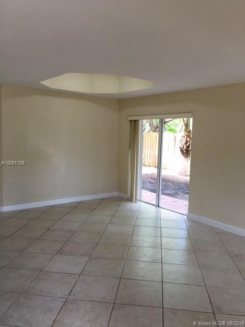 Four Lakes Sec 05 - Residential Lease