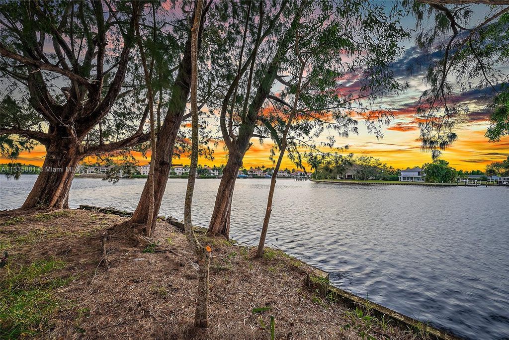 Photo of 9380 SE Point Ter, Jupiter, FL 33469 (MLS # A11335881)