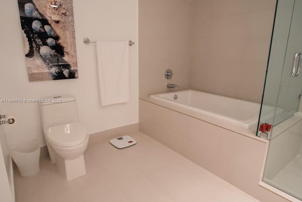 BEACHWALK CONDOMINIUM - Residential