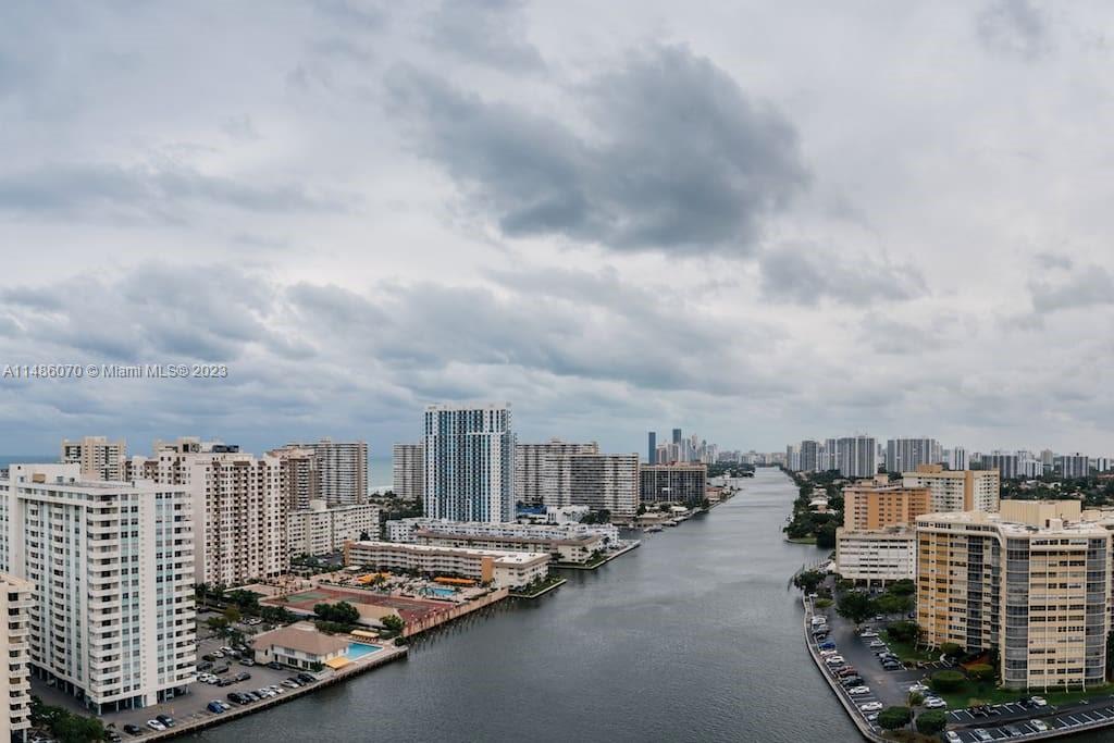 BEACHWALK CONDOMINIUM - Residential