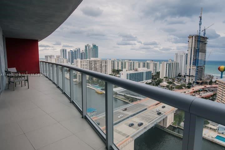 BEACHWALK CONDOMINIUM - Residential