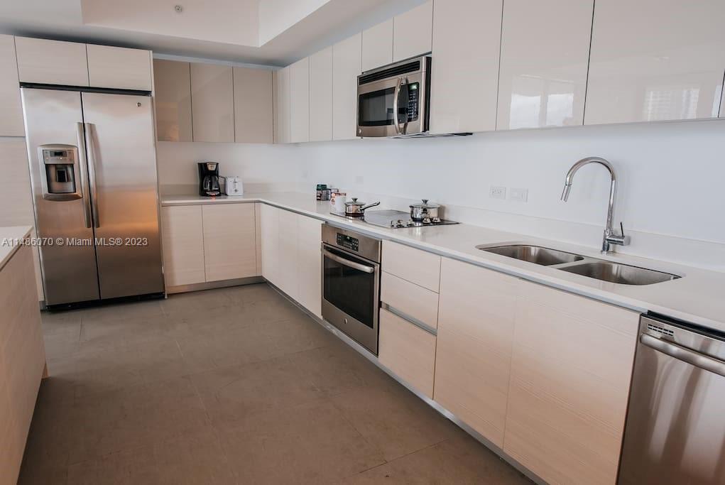 BEACHWALK CONDOMINIUM - Residential