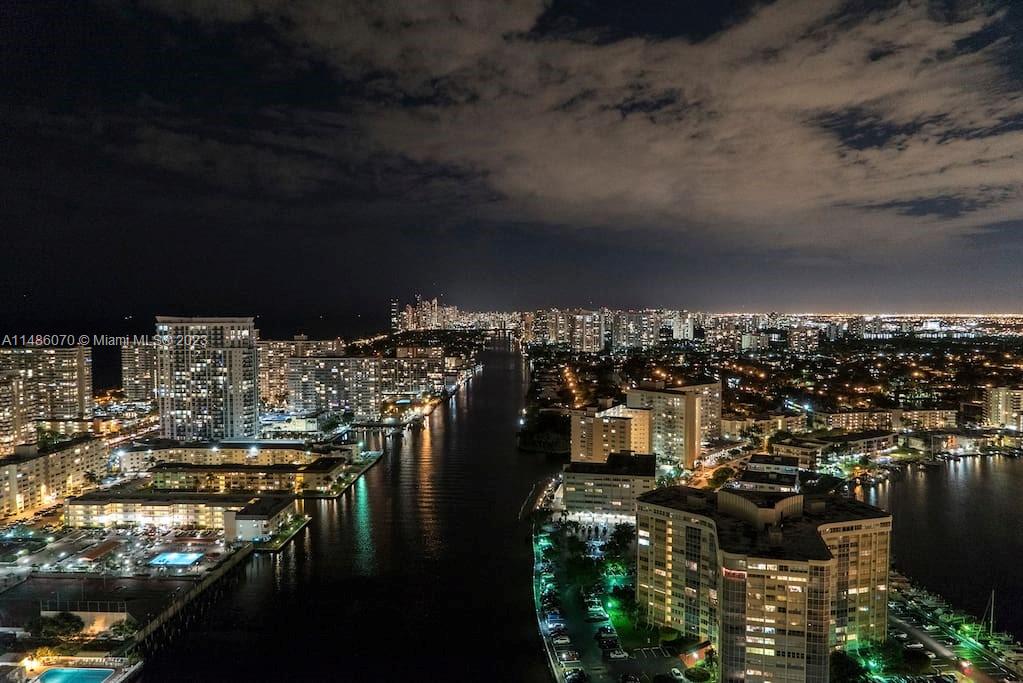 BEACHWALK CONDOMINIUM - Residential