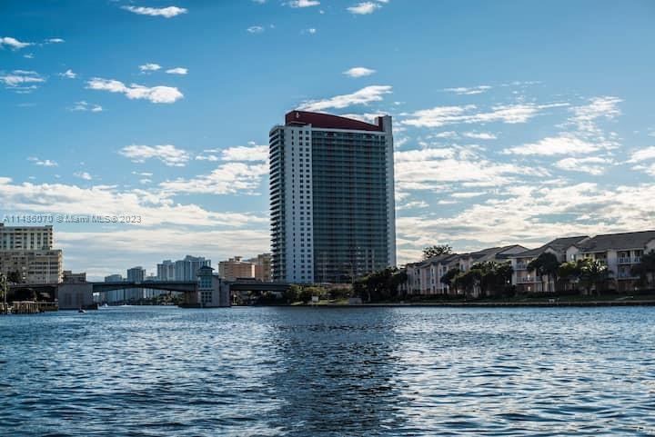 BEACHWALK CONDOMINIUM - Residential
