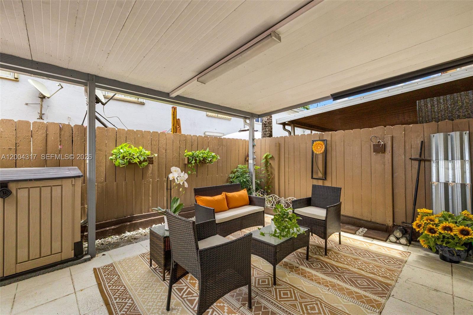 PARADISE VILLAS CONDO - Residential