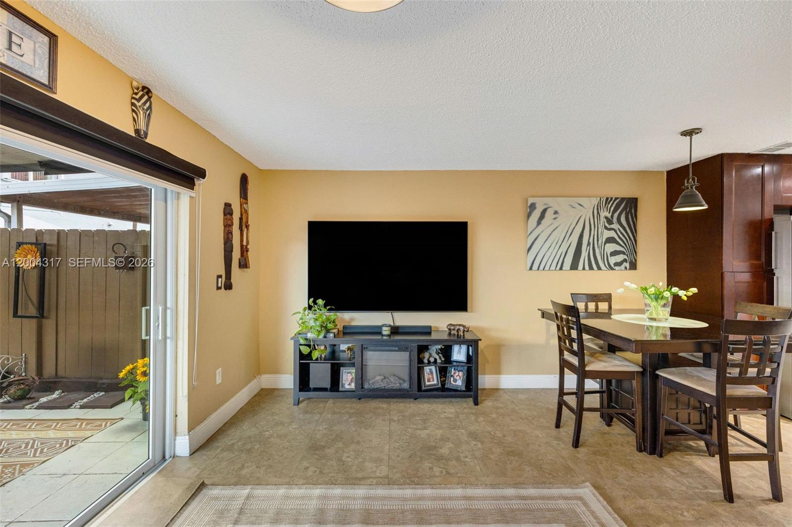 PARADISE VILLAS CONDO - Residential