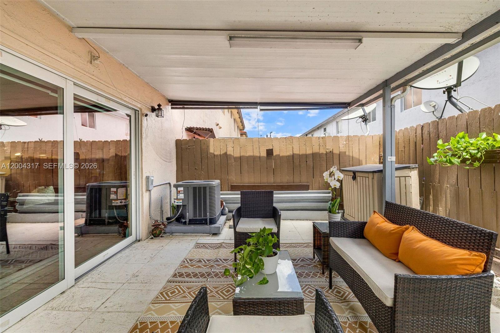 PARADISE VILLAS CONDO - Residential