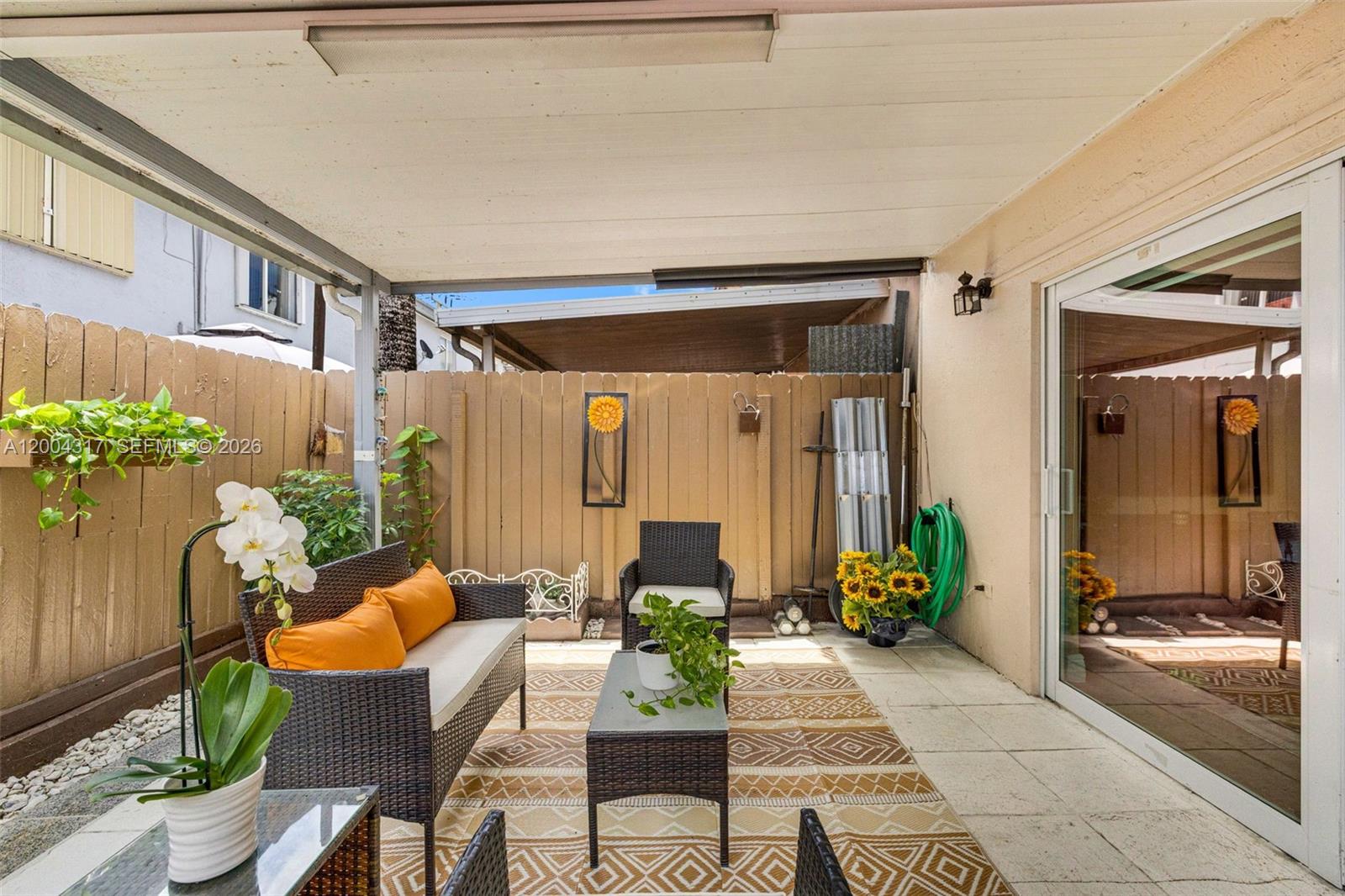 PARADISE VILLAS CONDO - Residential