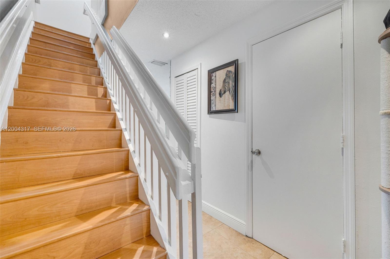 PARADISE VILLAS CONDO - Residential