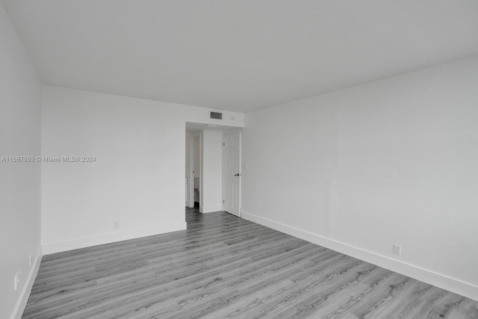 REEF SOUTH CONDO - Residential