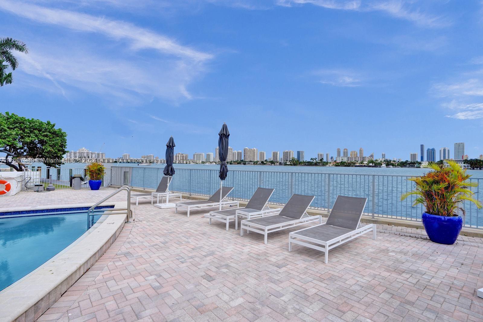 REEF SOUTH CONDO - Residential