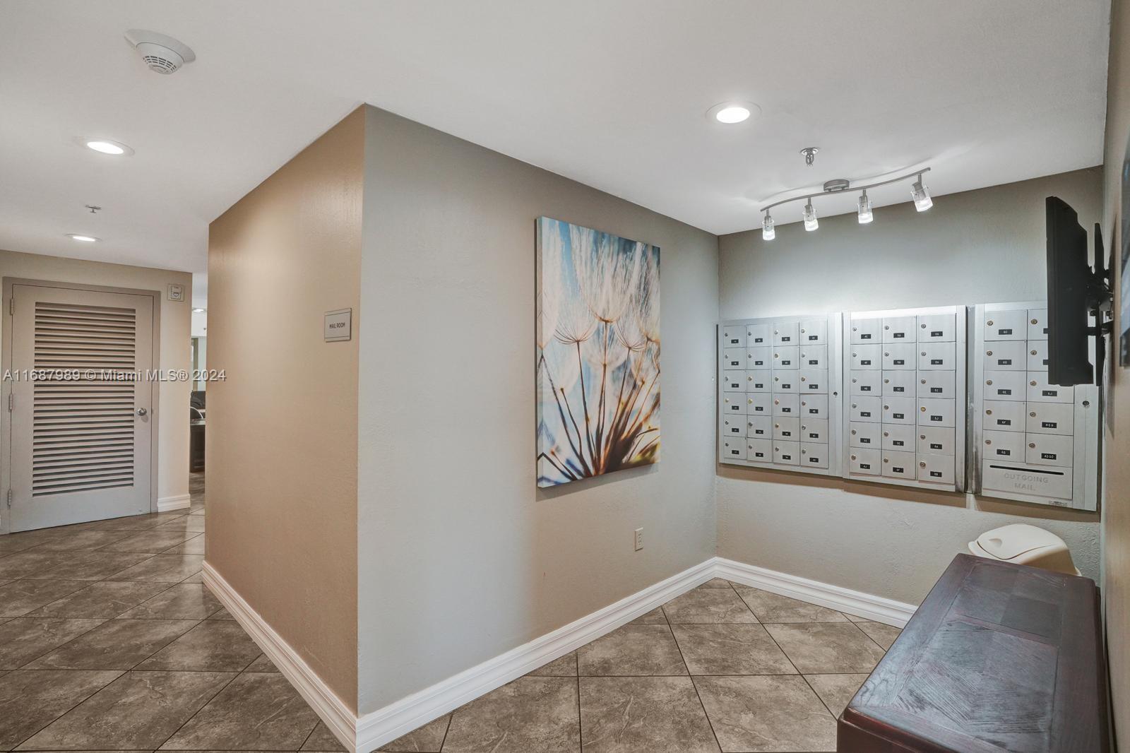 REEF SOUTH CONDO - Residential