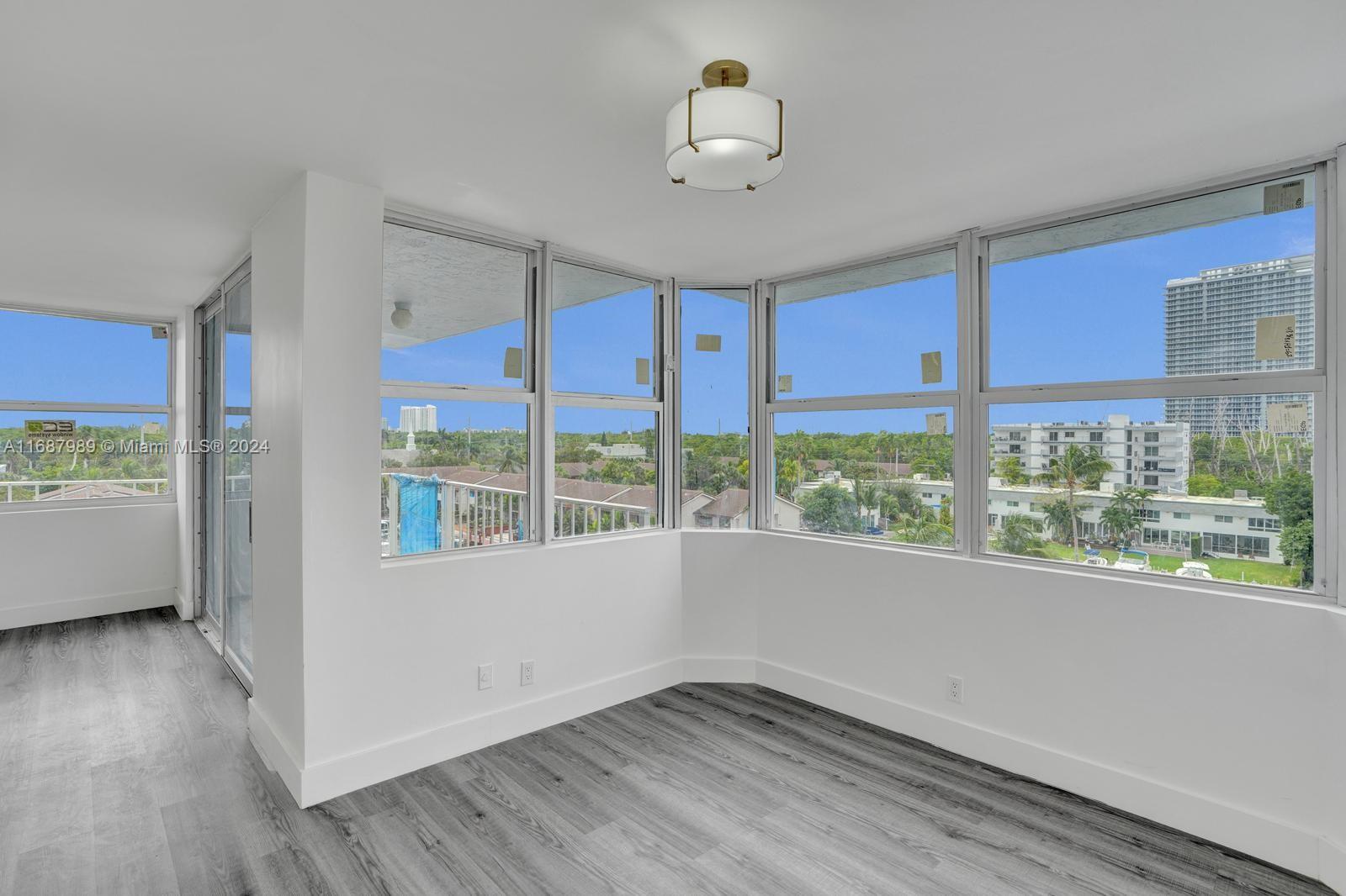 REEF SOUTH CONDO - Residential