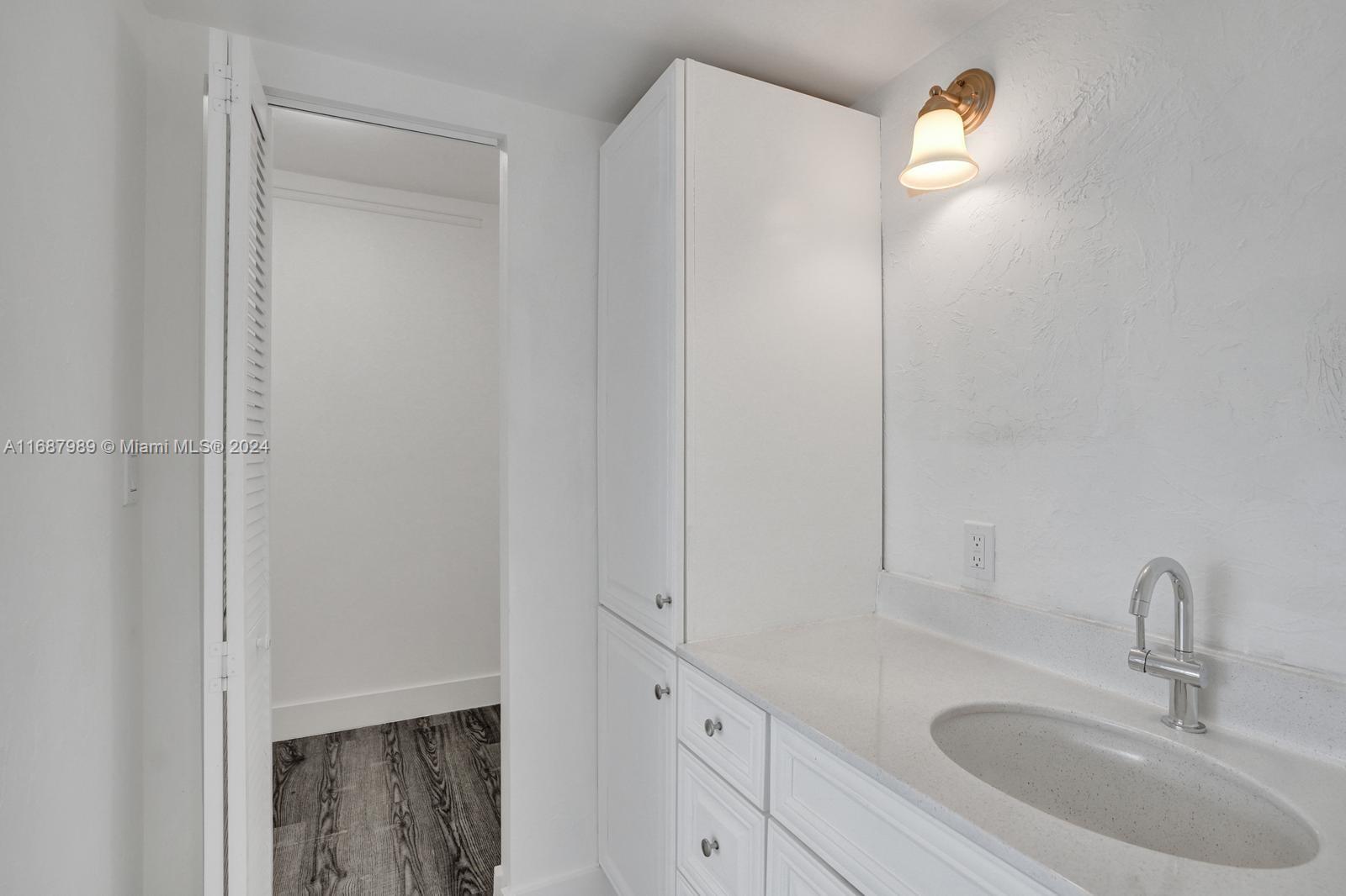 REEF SOUTH CONDO - Residential