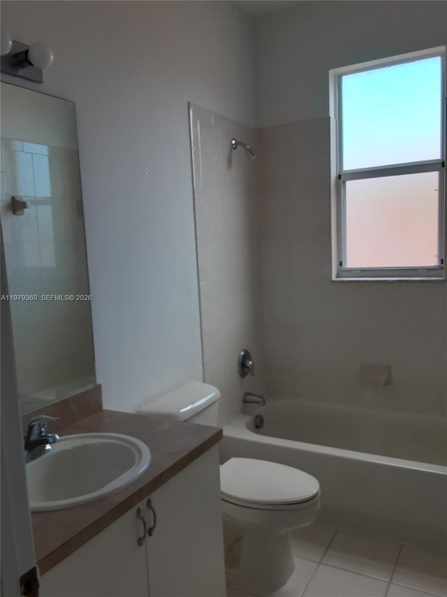 PORTOFINO POINTE - Residential