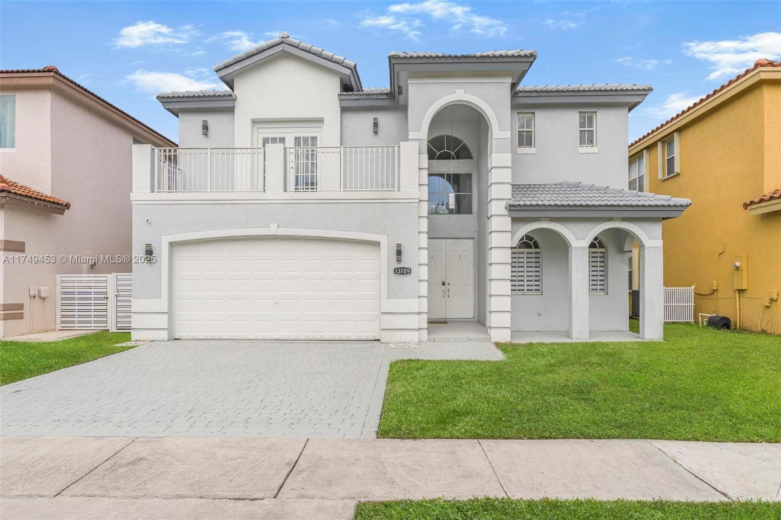 MIRAMAR PATIO HOMES - Residential