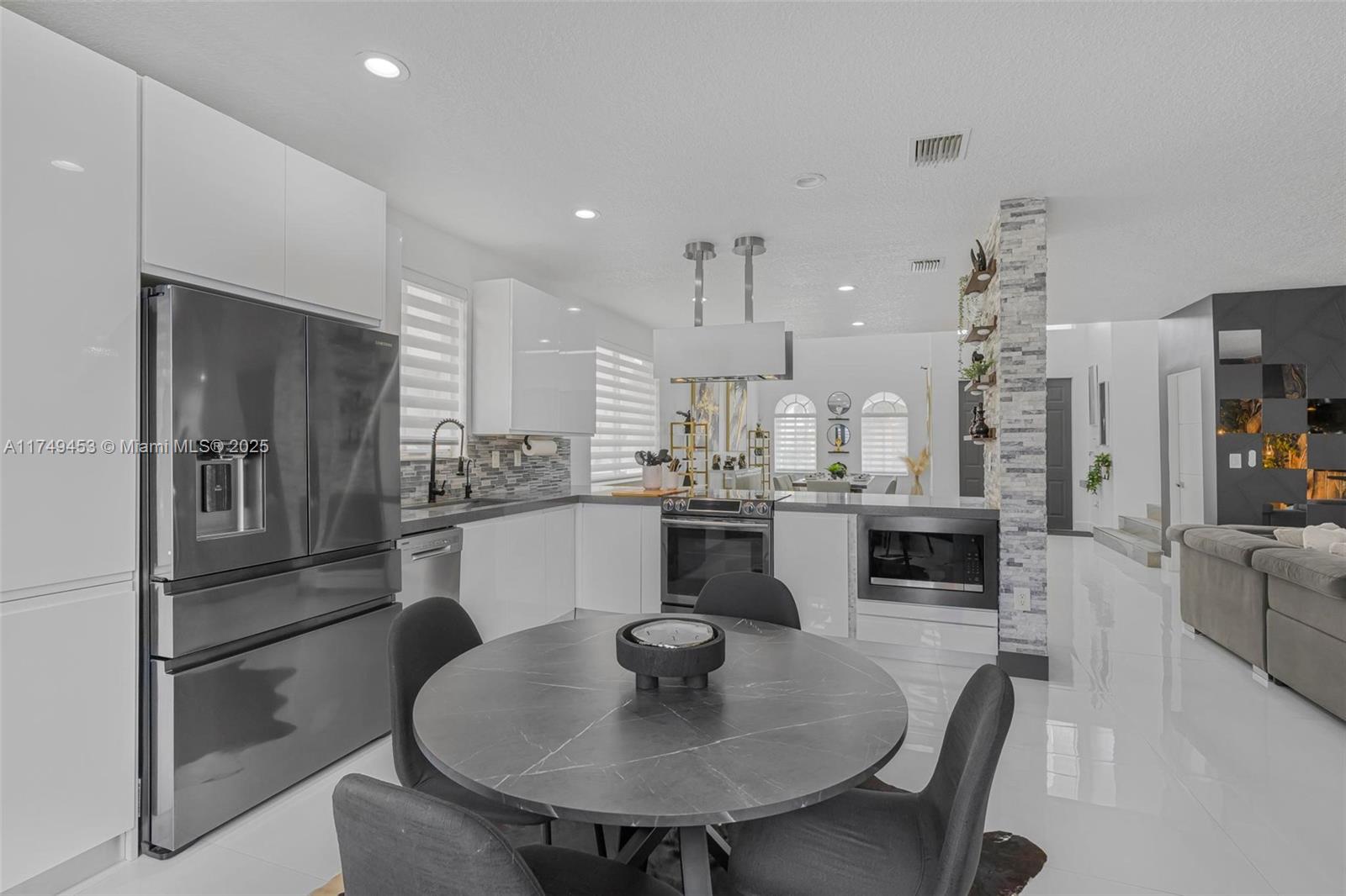 MIRAMAR PATIO HOMES - Residential