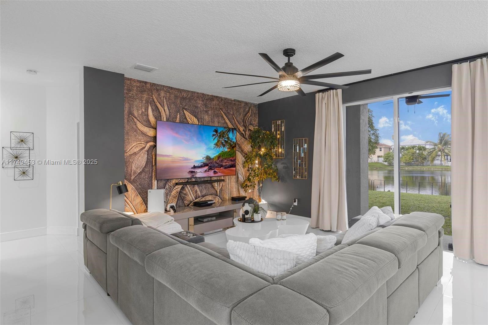 MIRAMAR PATIO HOMES - Residential