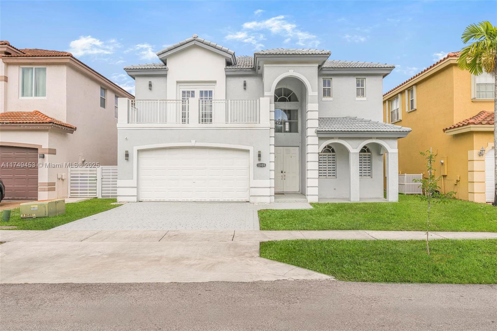 MIRAMAR PATIO HOMES - Residential