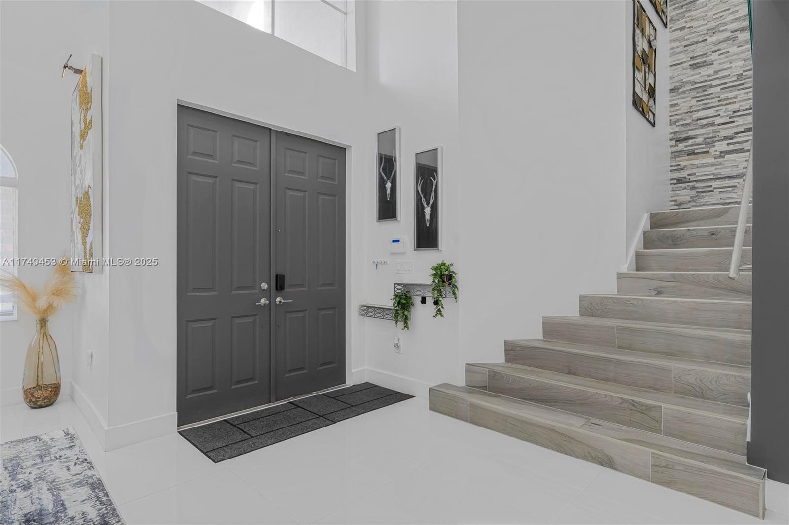MIRAMAR PATIO HOMES - Residential