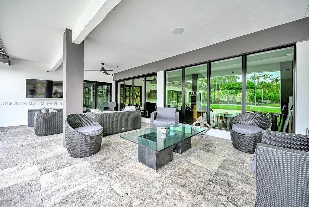 MONTGOMERY GROVES ESTATES - Residential